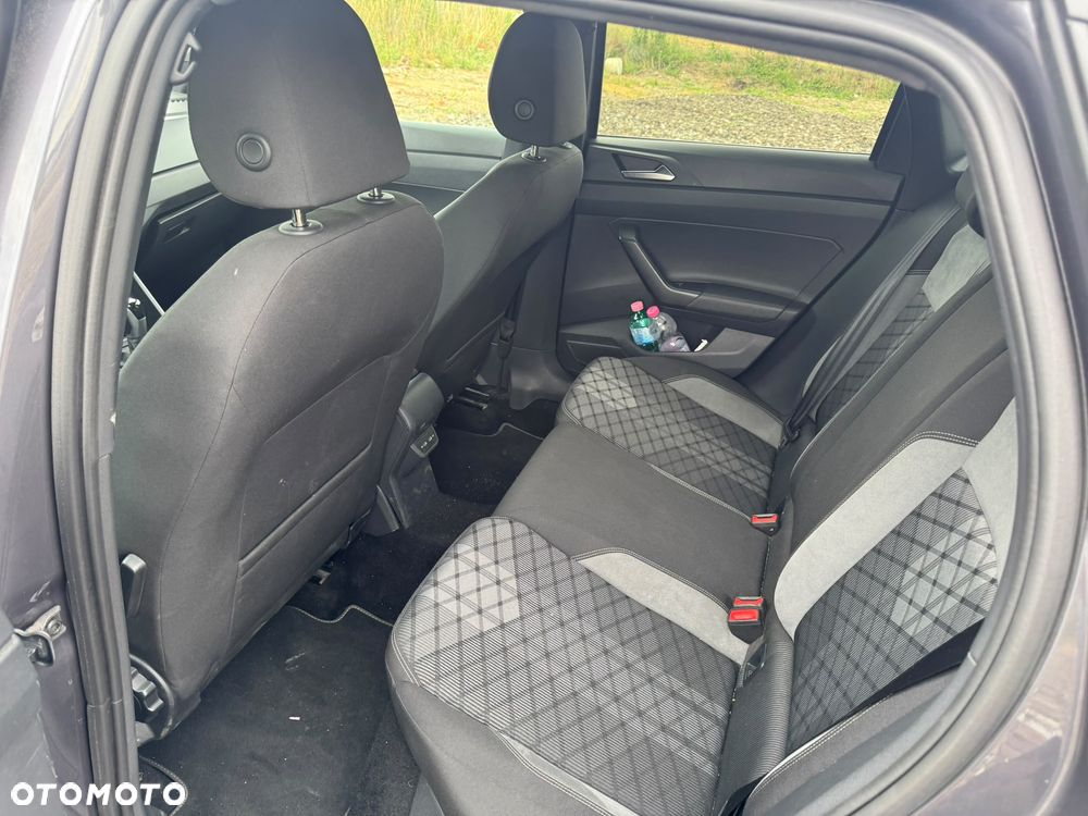 Volkswagen Polo 1.0 TSI R-Line DSG - 13