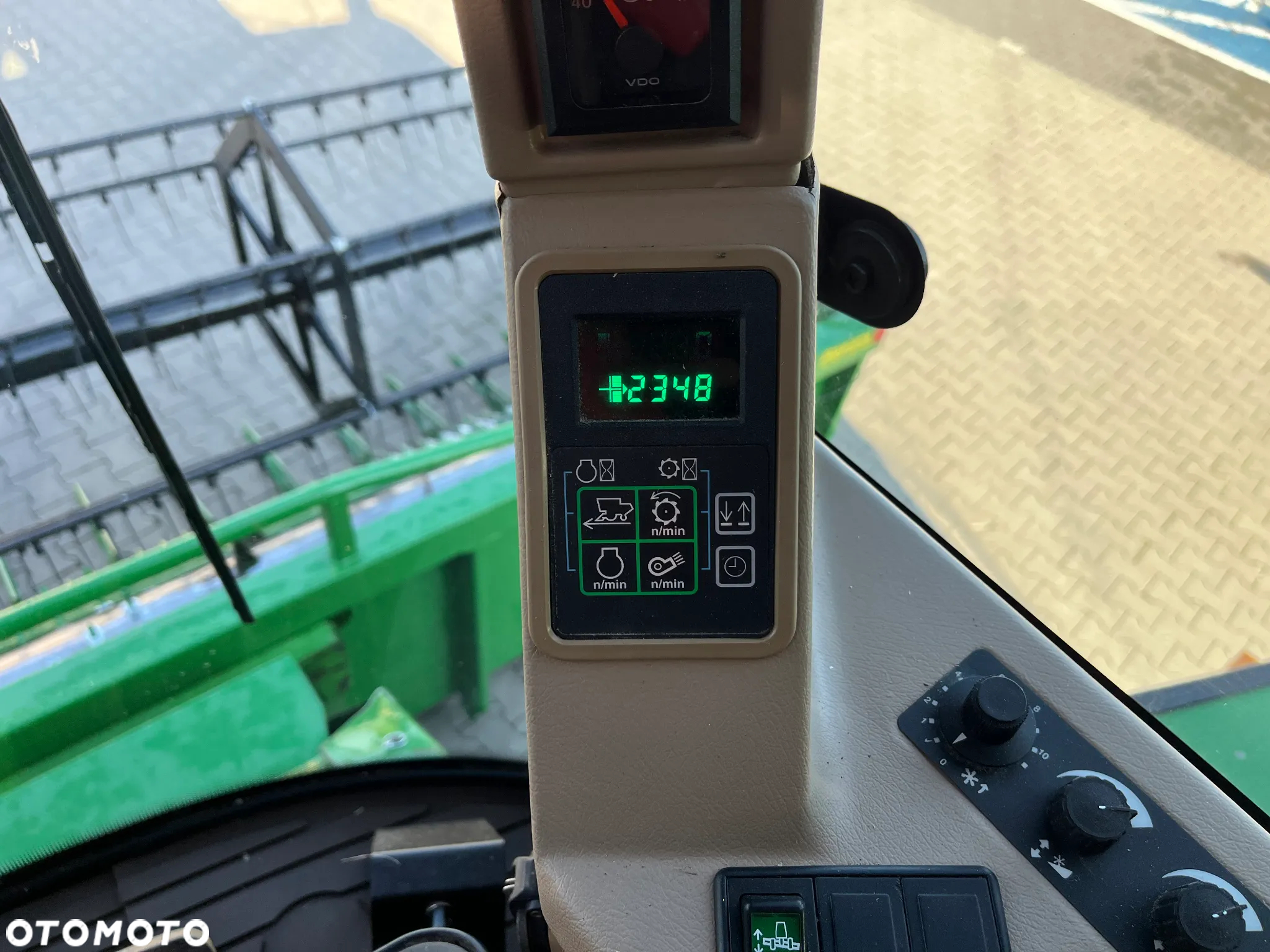 John Deere 2256 - 12