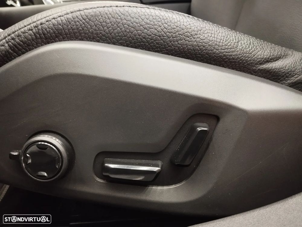 Volvo S90 2.0 B5 Inscription AWD Geartronic - 20