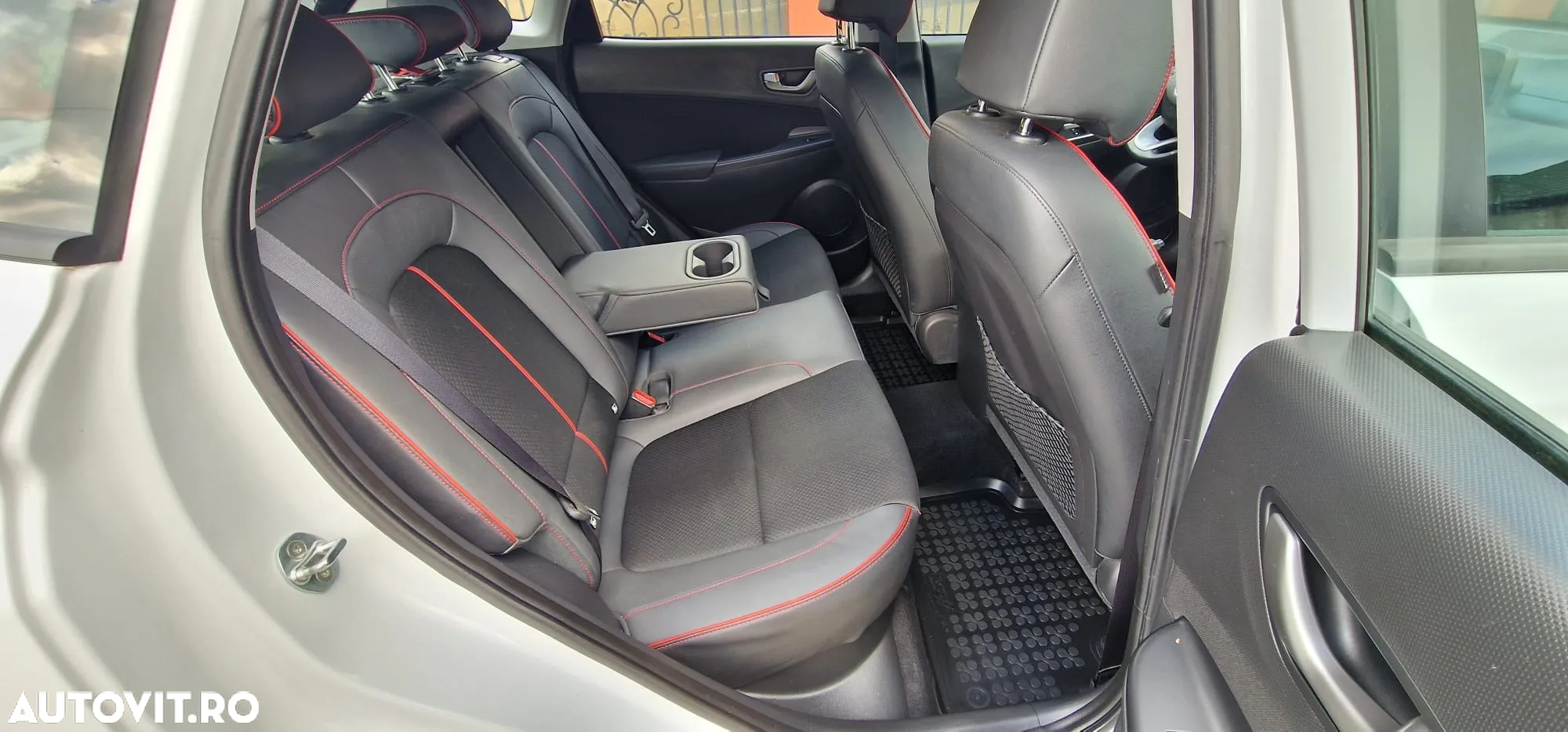 Hyundai KONA 1.6 CRDi DCT Premium - 32