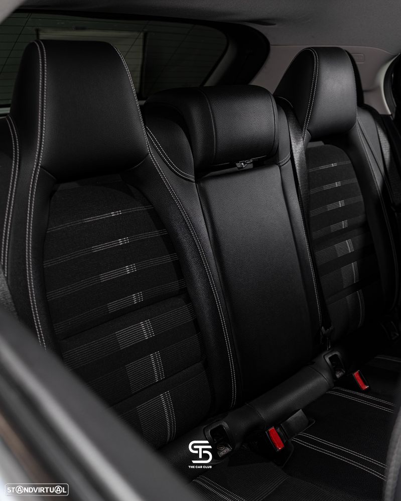 Mercedes-Benz GLA 180 d Urban - 17