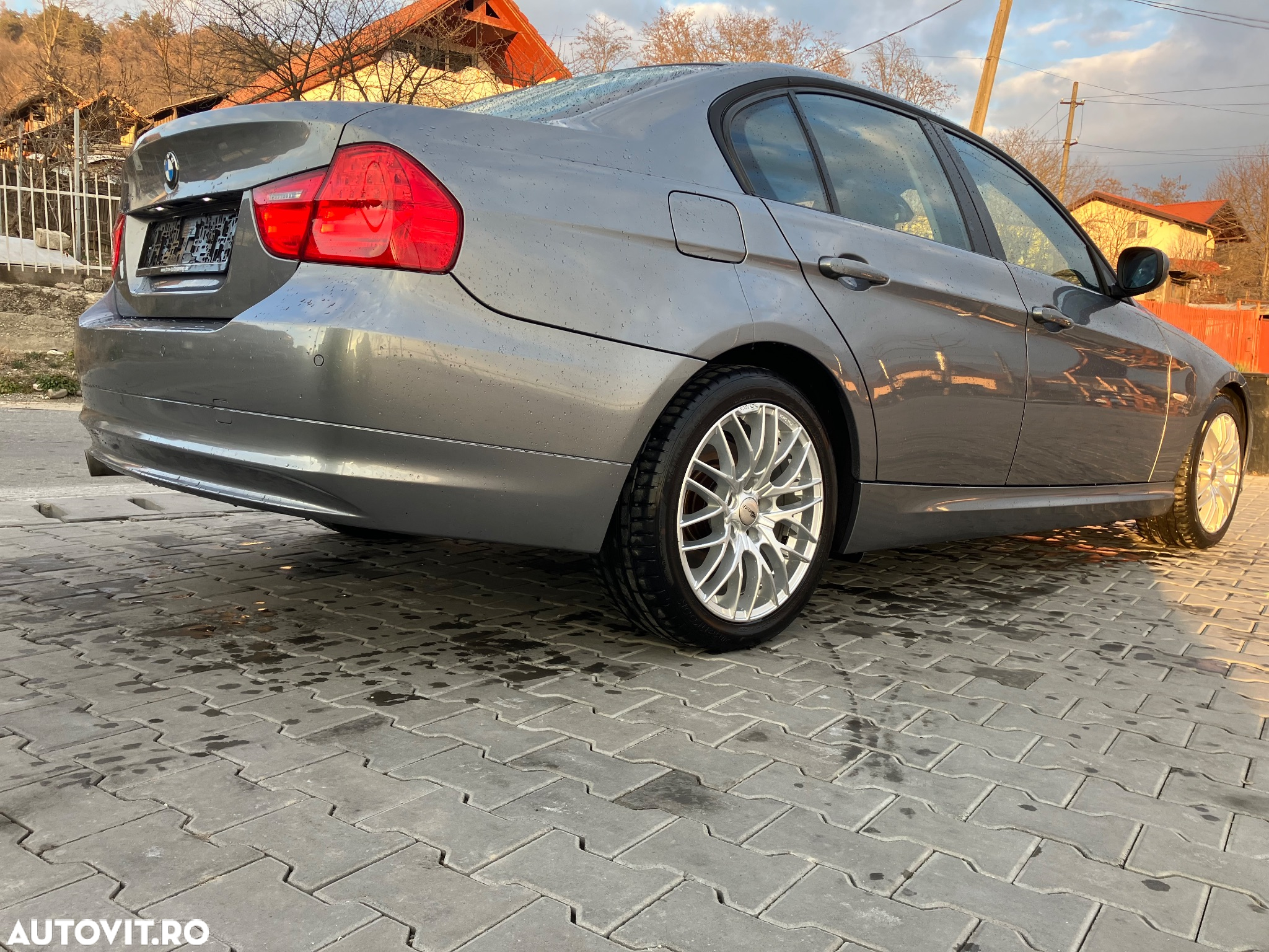 BMW Seria 3 318d - 4