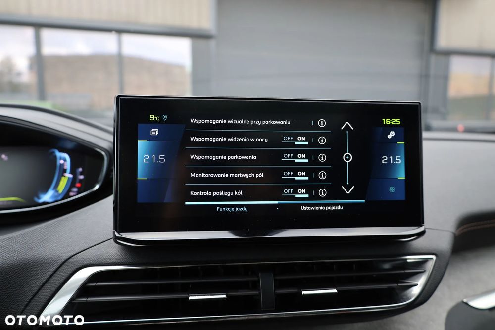 Peugeot 3008 225 e-EAT8 GT - 11