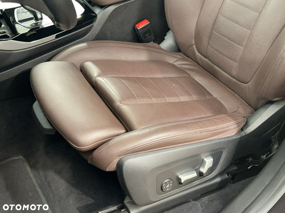 BMW X3 xDrive30i mHEV - 18