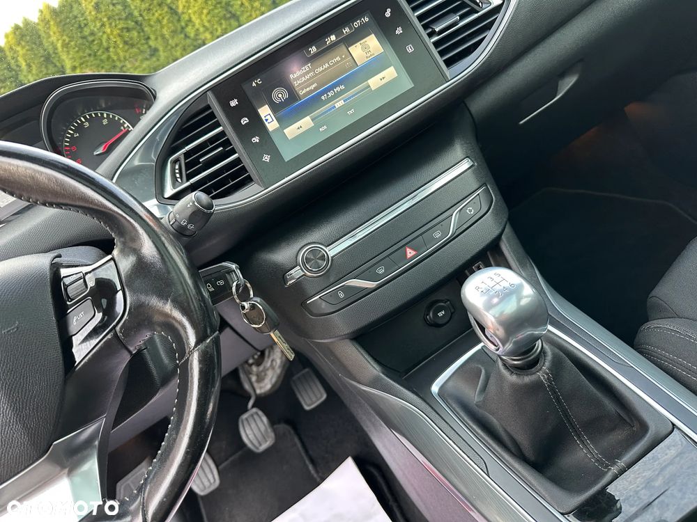 Peugeot 308 BlueHDi 120 Stop & Start Allure - 5