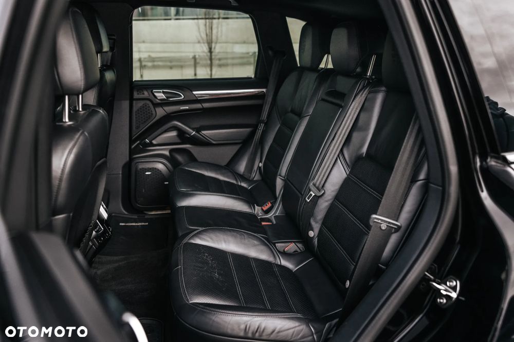 Porsche Cayenne E-Hybrid - 23