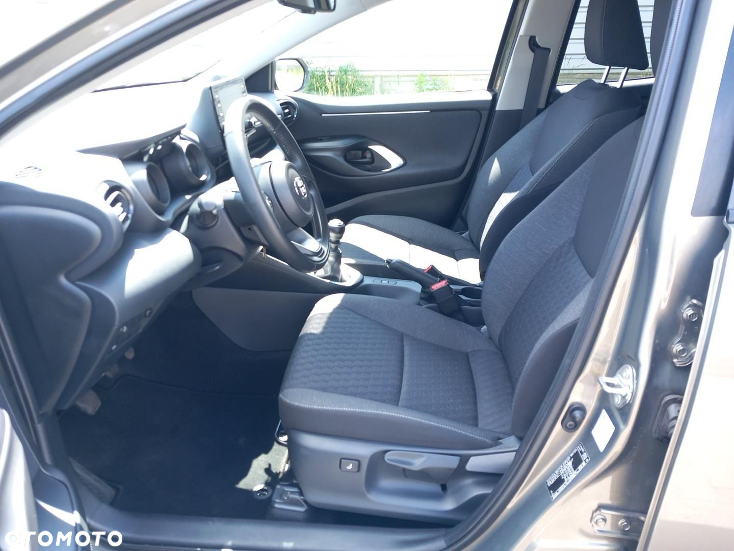 Toyota Yaris - 12