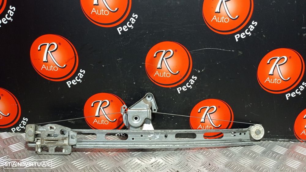 Elevador Frente Esq Mercedes-Benz A-Class (W168) - 1