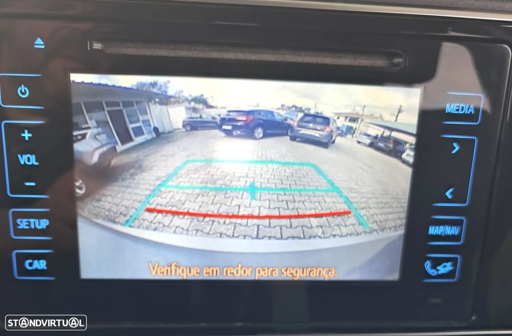 Toyota Auris 1.4 D-4D Comfort+Pack Sport - 10