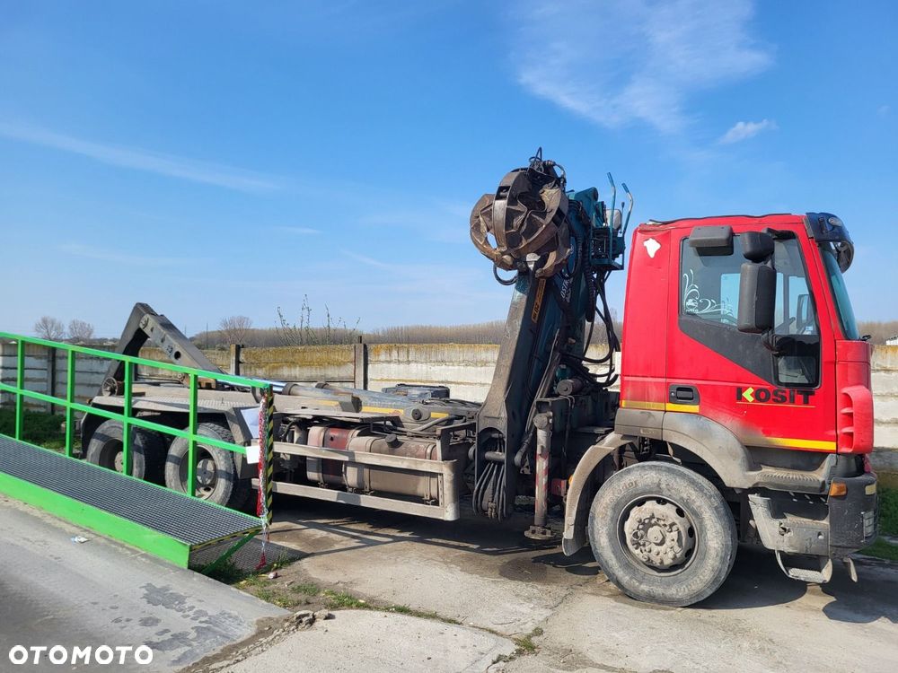 Iveco TRAKKER - 4