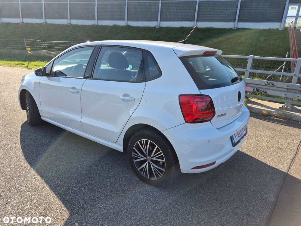 Volkswagen Polo - 35