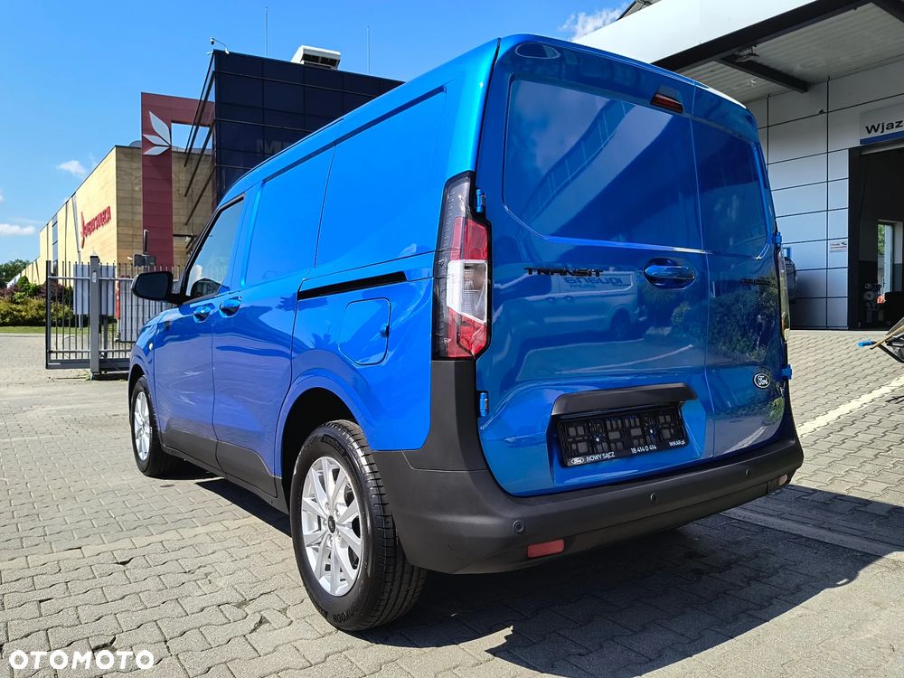 Ford Transit Courier - 6