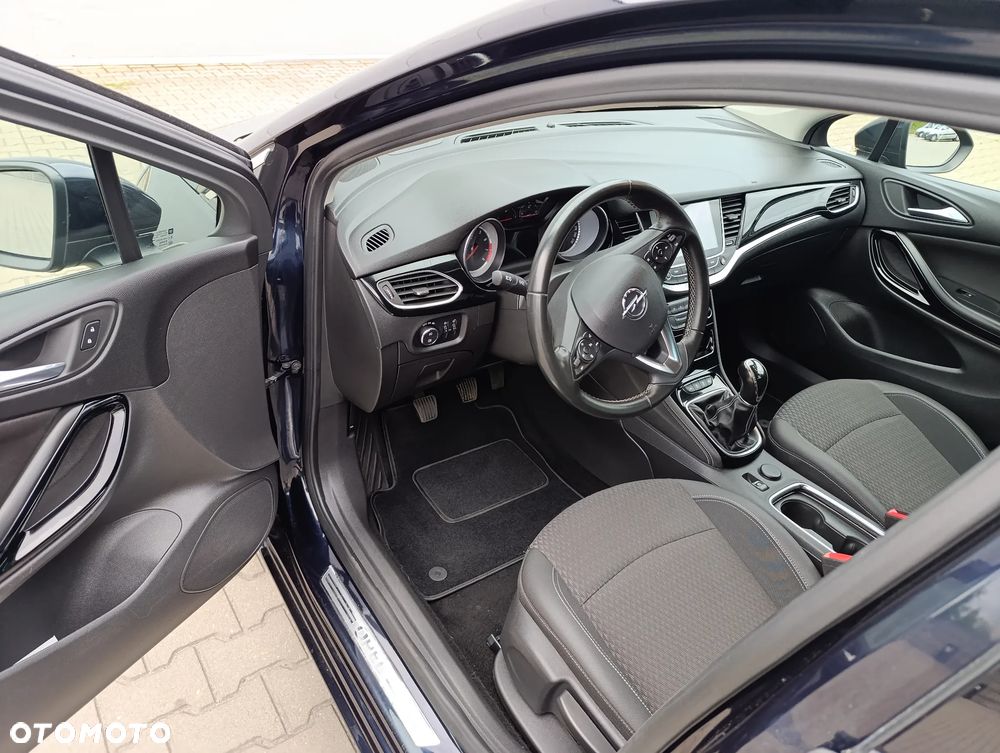 Opel Astra 1.4 Turbo Innovation - 19
