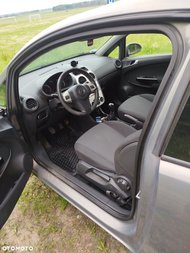 Opel Corsa - 7