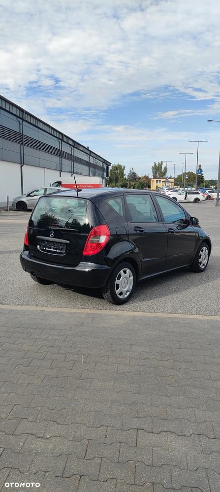 Mercedes-Benz Klasa A 160 BlueEFFICIENCY Elegance - 20
