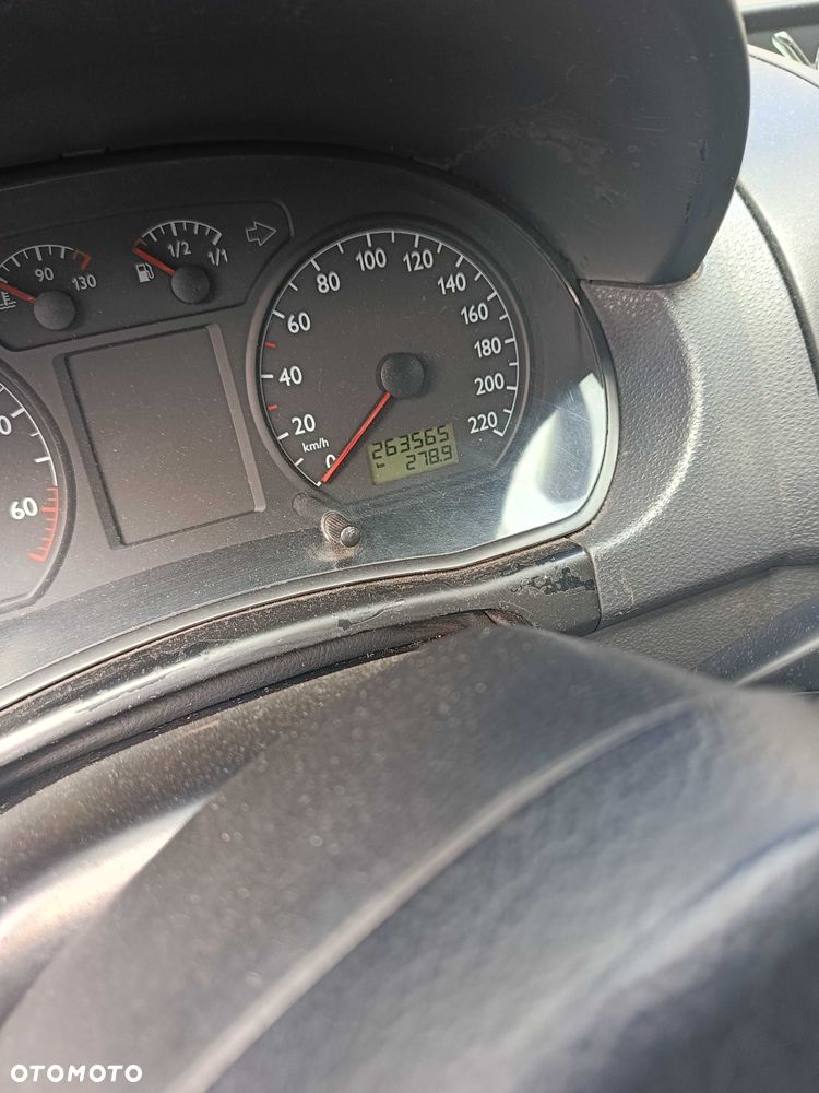 Volkswagen Polo - 6