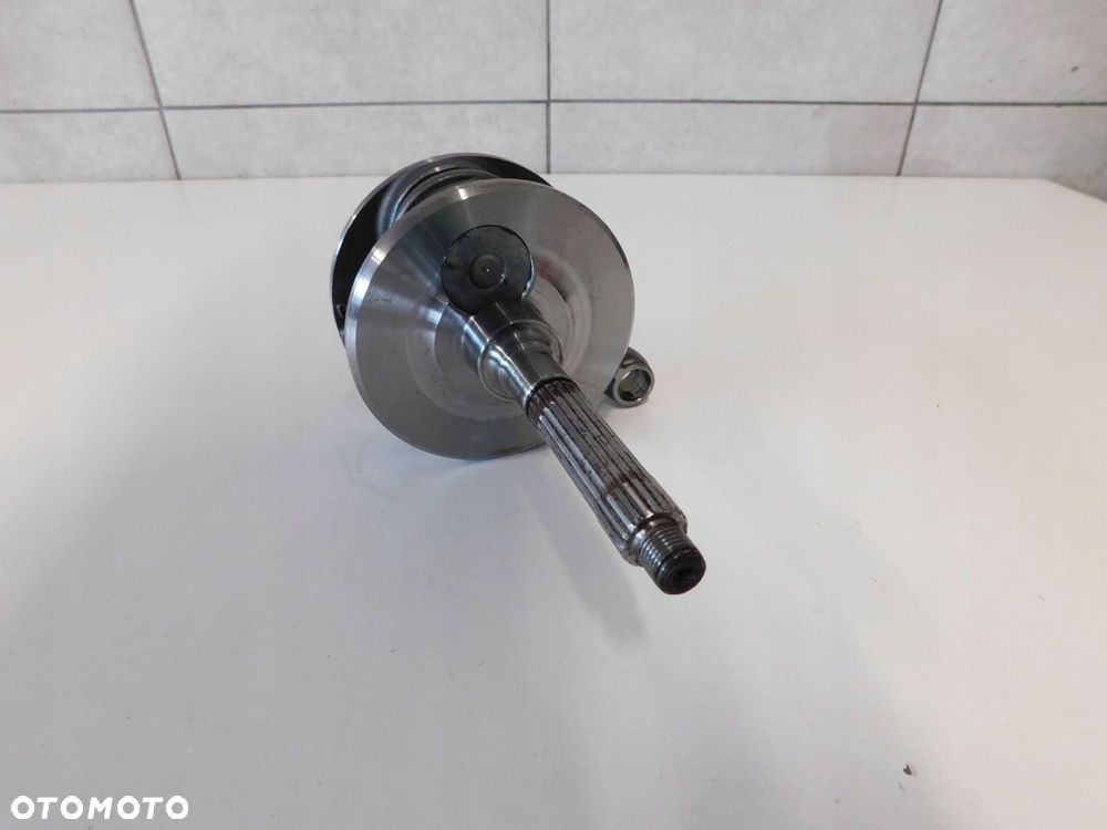 PIAGGIO MP3 125 WAŁ KORBOWY - 4