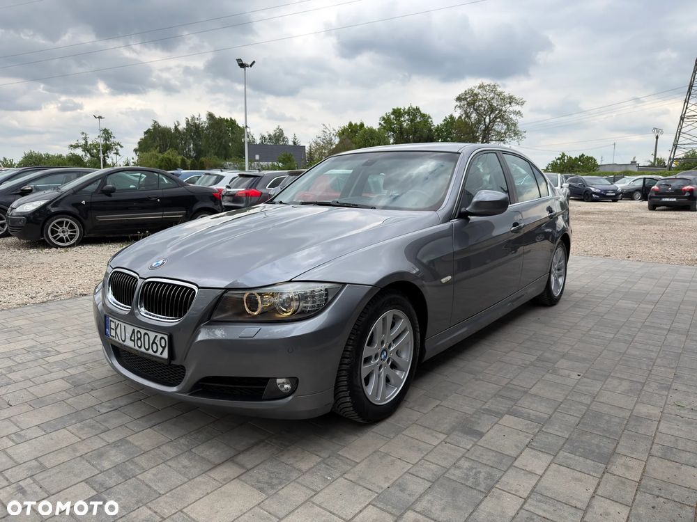 BMW Seria 3 325i Edition Exclusive - 21