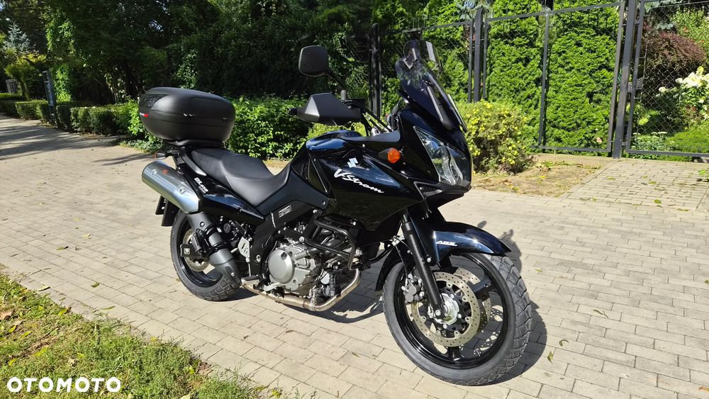 Suzuki V-STROM - 1