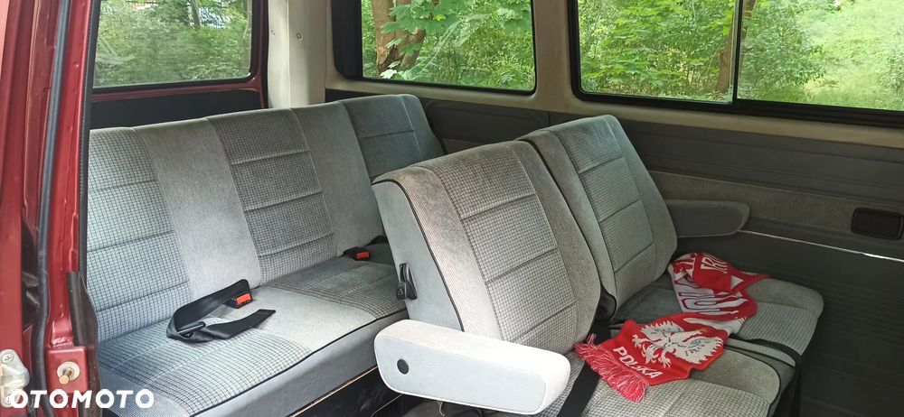 Volkswagen Transporter - 3