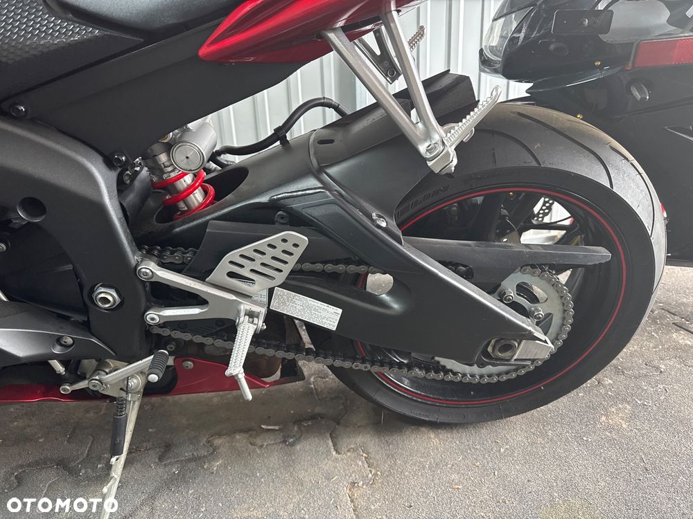 Yamaha R6 - 6