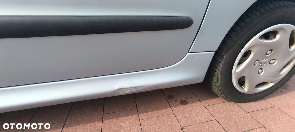 Peugeot 206 - 9