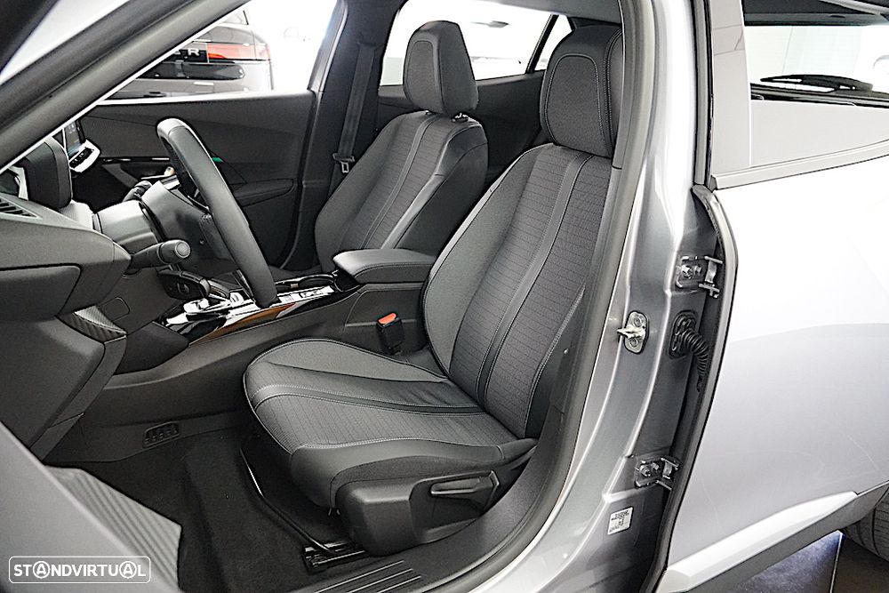 Peugeot e-2008 50 kWh Allure Pack - 21