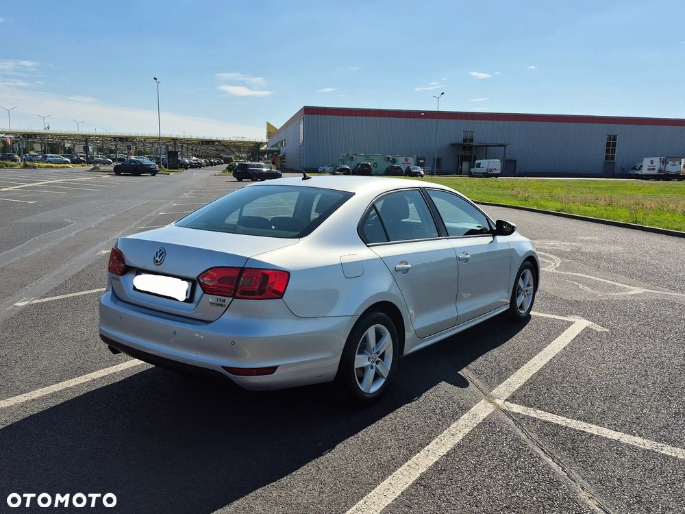 Volkswagen Jetta 1.6 TDI BMT Comfortline - 4