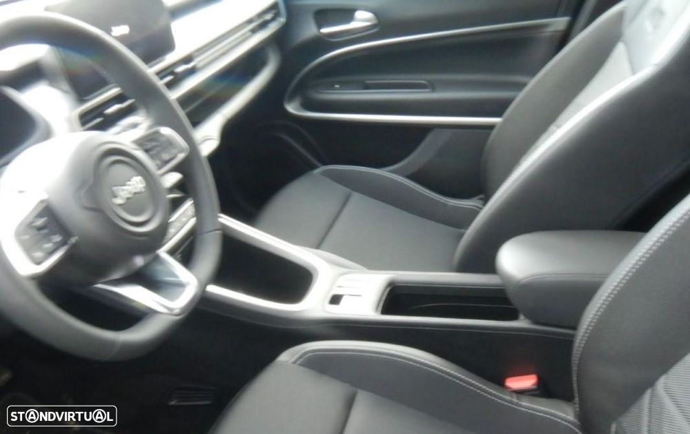 Jeep Avenger 54 kWh Summit - 4