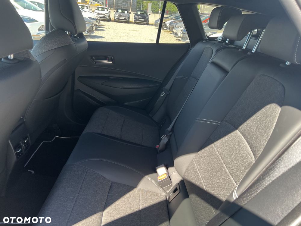 Toyota Corolla 2.0 Hybrid Style - 14