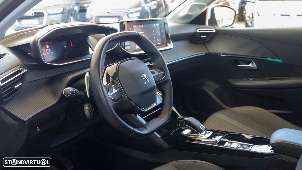 Peugeot 208 1.2 PureTech Allure EAT8 - 4