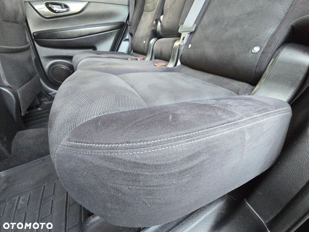 Nissan X-Trail 2.0 dCi ALL-MODE 4x4i Acenta - 38