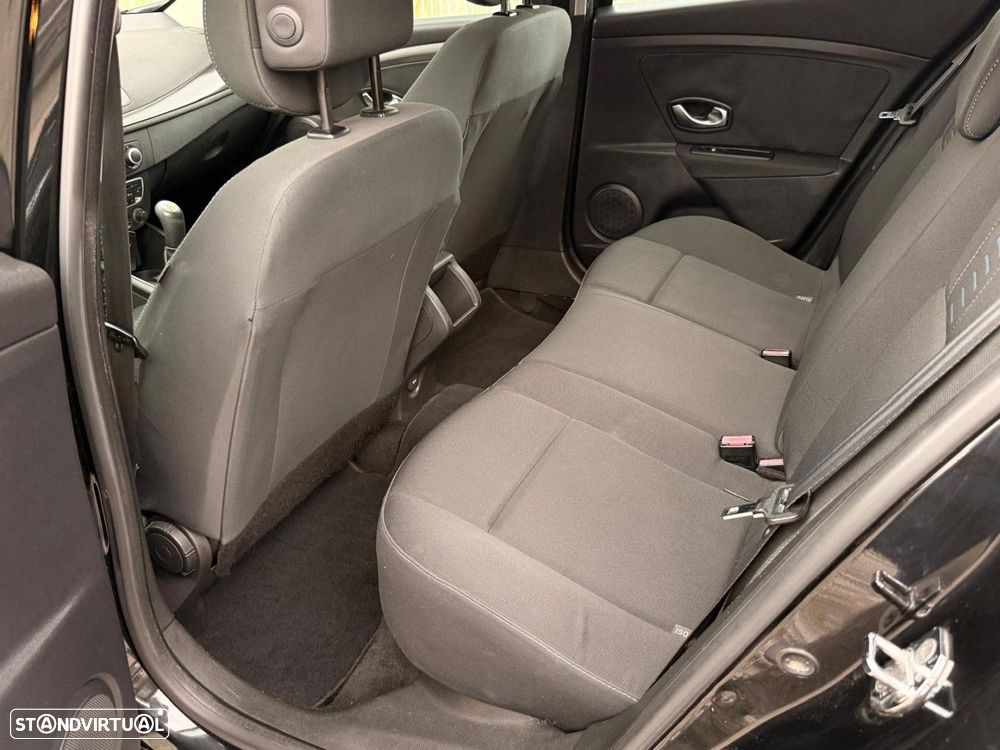 Renault Mégane 1.5 dCi Confort - 9