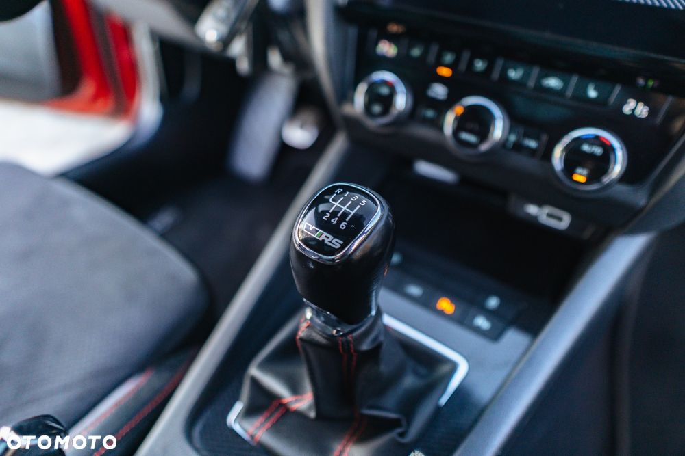 Skoda Octavia 2.0 TSI RS - 18