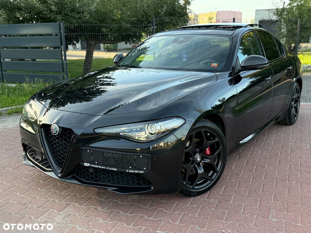 Alfa Romeo Giulia 2.2 AT8 Business - 2