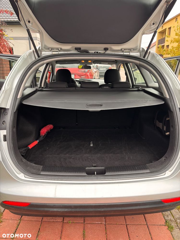 Kia Ceed - 16