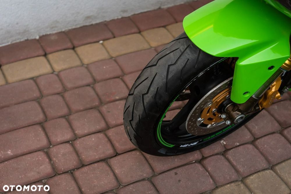 Kawasaki ZX - 11
