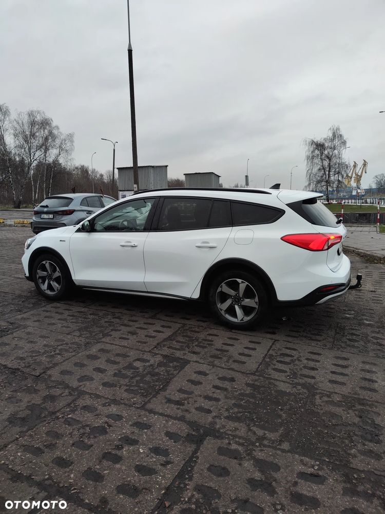 Ford Focus 1.0 EcoBoost mHEV Active X - 4