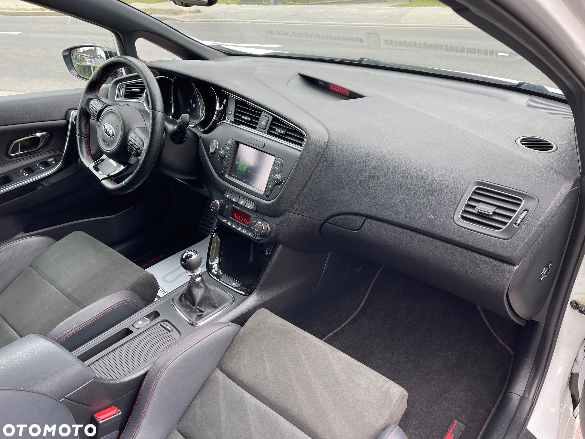 Kia Ceed 1.6 T-GDI GT-Track - 19