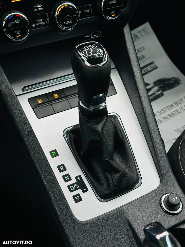 Skoda Octavia Combi 1.6 TDI DSG Premium Edition - 29