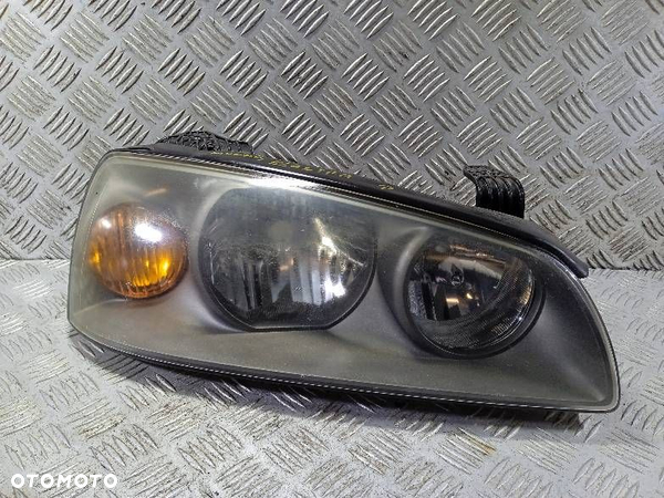 LAMPA LEWA PRZEDNIA HYUNDAI ELANTRA