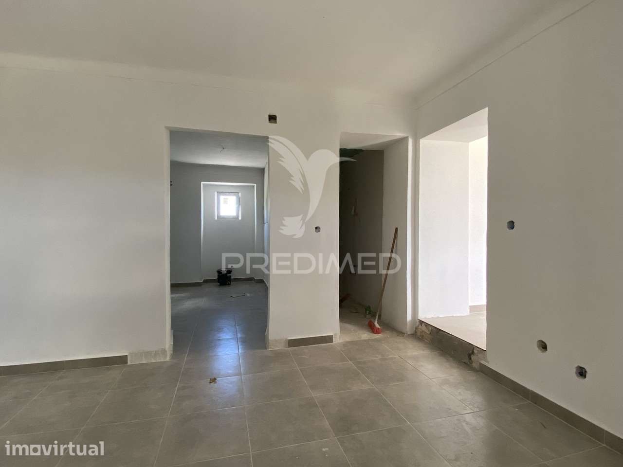 Moradia T2 com Logradouro, Remodelada, em São Brás dos Matos, Aland... - Grande imagem: 3/26
