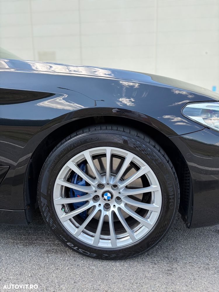 BMW Seria 5 530i xDrive AT - 4
