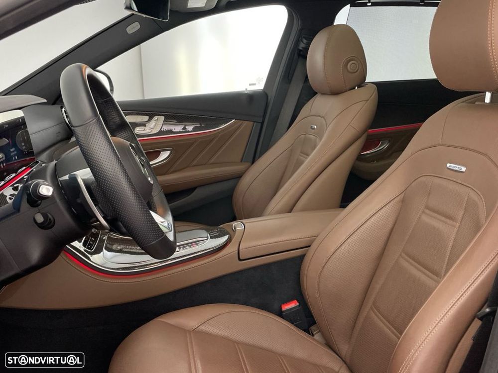 Mercedes-Benz E 53 AMG 4Matic+ — fotografia 19