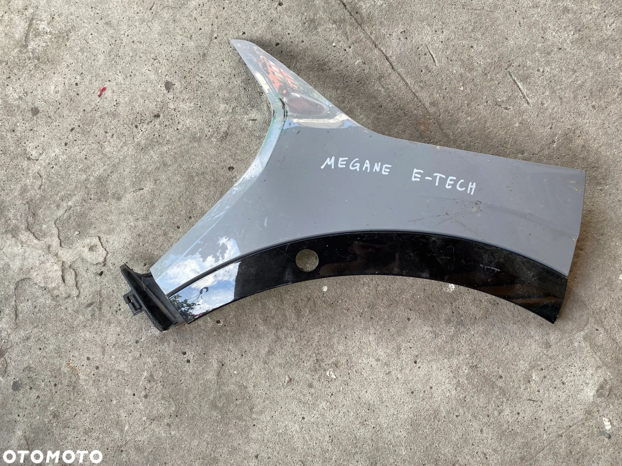Renault Megane E-Tech Listwa zderzaka przód 622231289R - 1