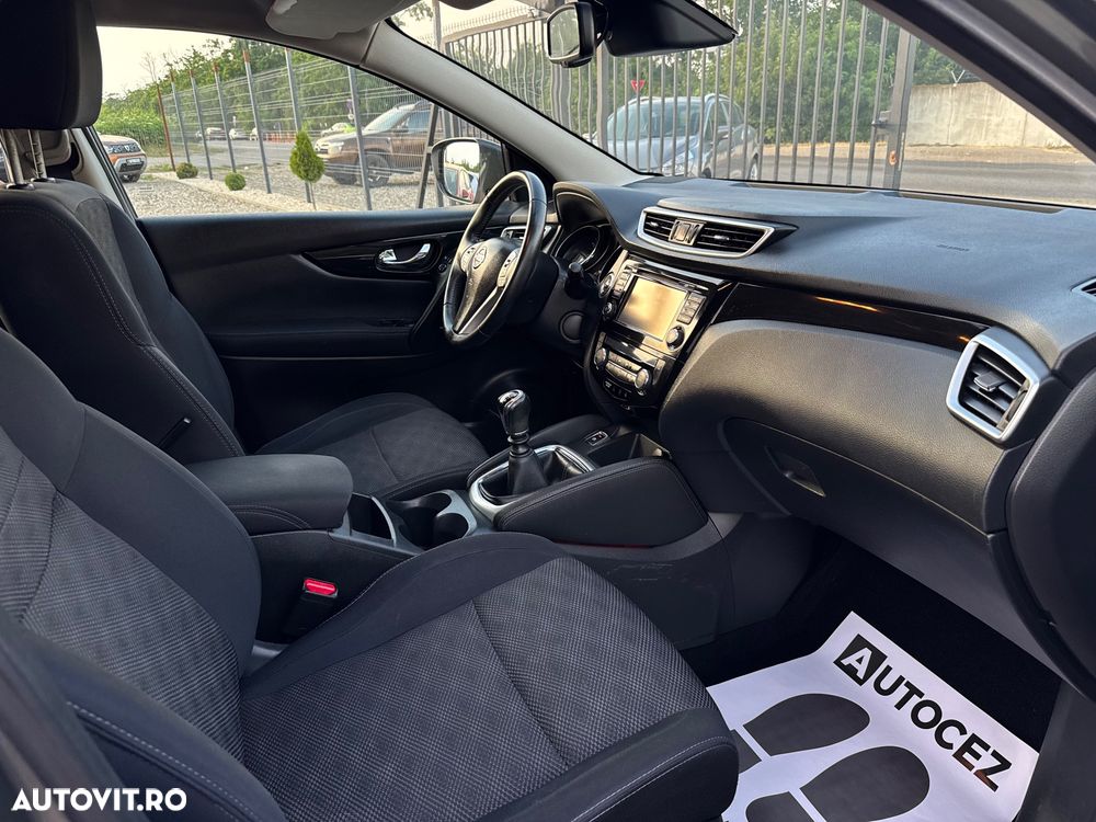 Nissan Qashqai 1.6 DIG-T TEKNA+ - 11