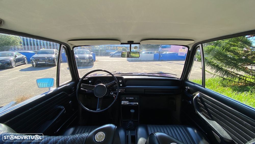 BMW 2002 - 21