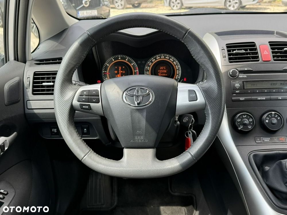 Toyota Auris 1.6 Active - 21
