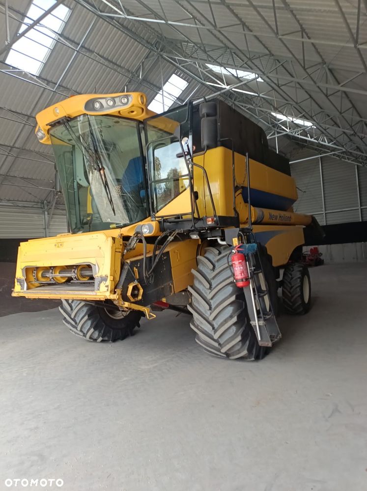 New Holland CSX 7070 - 6