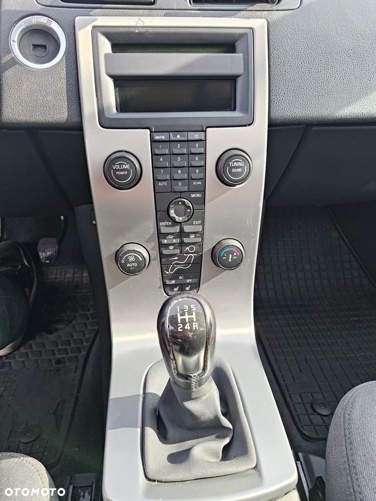 Volvo S40 2.4i - 15
